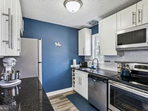1612 W Abingdon Drive 202, Alexandria VA 22314