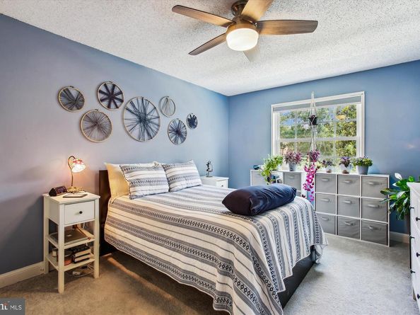 1612 W Abingdon Drive 202, Alexandria VA 22314