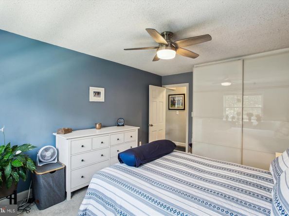 1612 W Abingdon Drive 202, Alexandria VA 22314