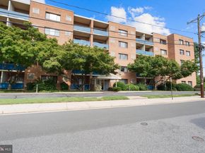 1931 N Cleveland Street 207, Arlington VA 22201