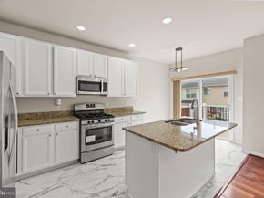 2448 Rolling Plains Drive, Herndon VA 20171