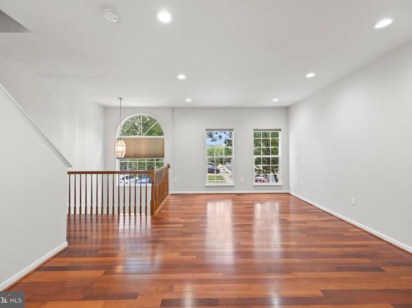 2448 Rolling Plains Drive, Herndon VA 20171