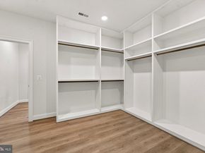 1711 Drewlaine Drive, Vienna VA 22182