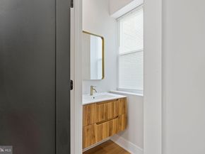 627 Durfor Street, Philadelphia PA 19148