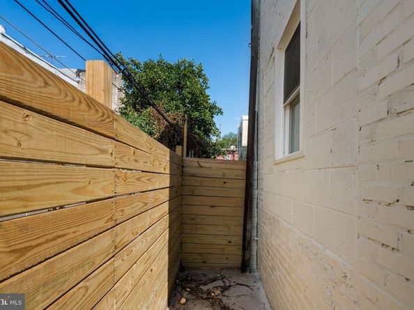 627 Durfor Street, Philadelphia PA 19148