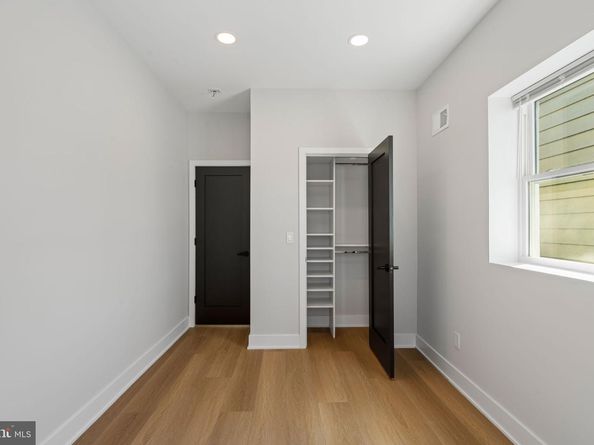 627 Durfor Street, Philadelphia PA 19148