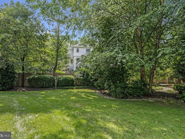 6031 Corland Court, Mclean VA 22101