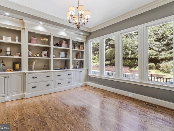 6031 Corland Court, Mclean VA 22101