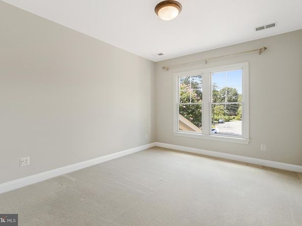 6031 Corland Court, Mclean VA 22101