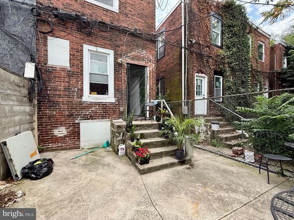 5207 Chester Avenue, Philadelphia PA 19143