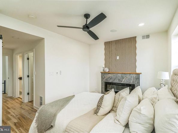 2932 Cambridge Street, Philadelphia PA 19130