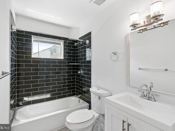140 W Price Street, Philadelphia PA 19144