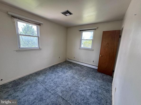2807 Academy Avenue, Holmes PA 19043