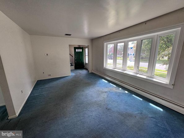 2807 Academy Avenue, Holmes PA 19043