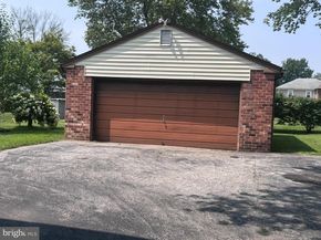 2807 Academy Avenue, Holmes PA 19043