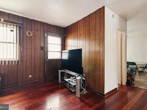 114 Almatt Place, Philadelphia PA 19115