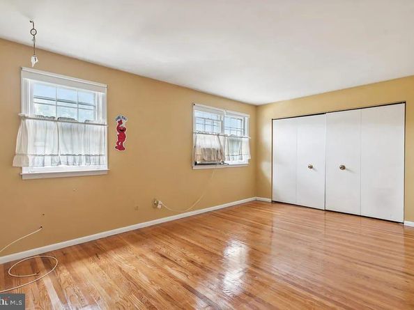114 Almatt Place, Philadelphia PA 19115