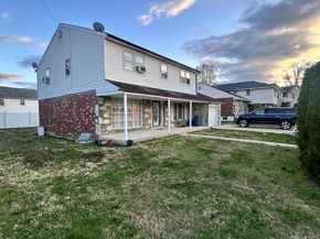 114 Almatt Place, Philadelphia PA 19115