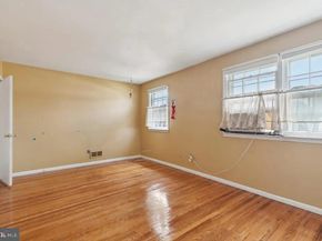 114 Almatt Place, Philadelphia PA 19115