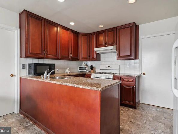 114 Almatt Place, Philadelphia PA 19115
