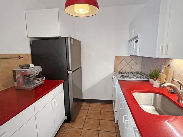 2475 Virginia Avenue NW 917, Washington DC 20037