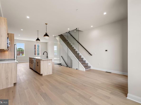 4038 Marilyn Drive, Philadelphia PA 19131