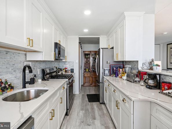 3600 Conshohocken Avenue 1712, Philadelphia PA 19131