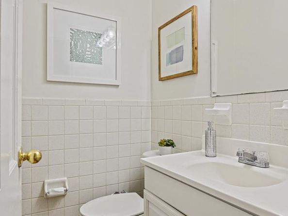 8007 Lewinsville Road, Mclean VA 22102