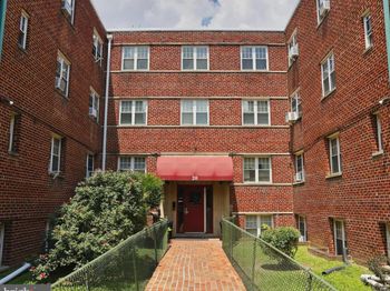 20 Chesapeake Street SE