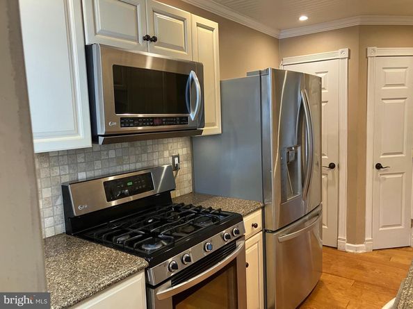 4521 Mckinley Street, Philadelphia PA 19135