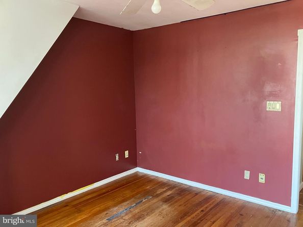4521 Mckinley Street, Philadelphia PA 19135