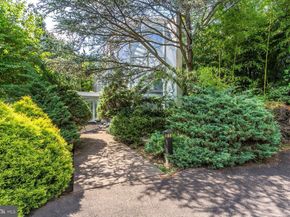 1035 Wright Drive, Huntingdon Valley PA 19006