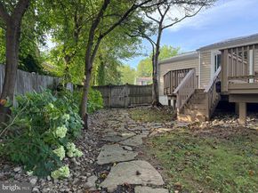 9914 Brightlea Drive, Vienna VA 22181