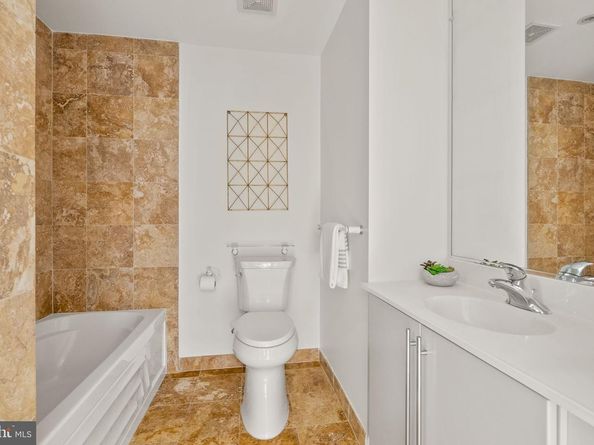 1300 13TH Street NW 408, Washington DC 20005