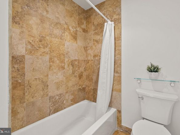 1300 13TH Street NW 408, Washington DC 20005