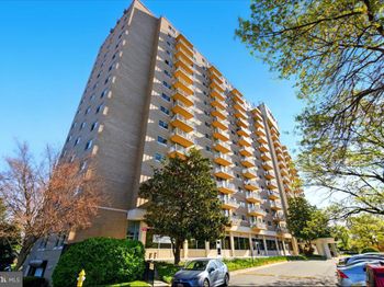 1225 Martha Custis Drive