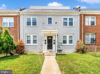 1214 18TH Place NE
