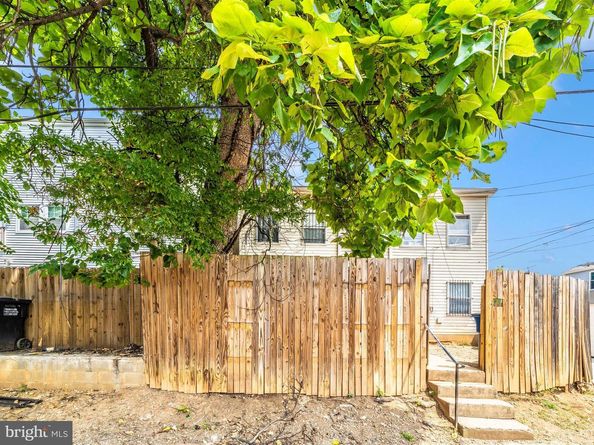 1214 18TH Place NE, Washington DC 20002