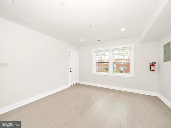 1214 18TH Place NE, Washington DC 20002