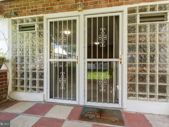 9990 Sandy Road, Philadelphia PA 19115