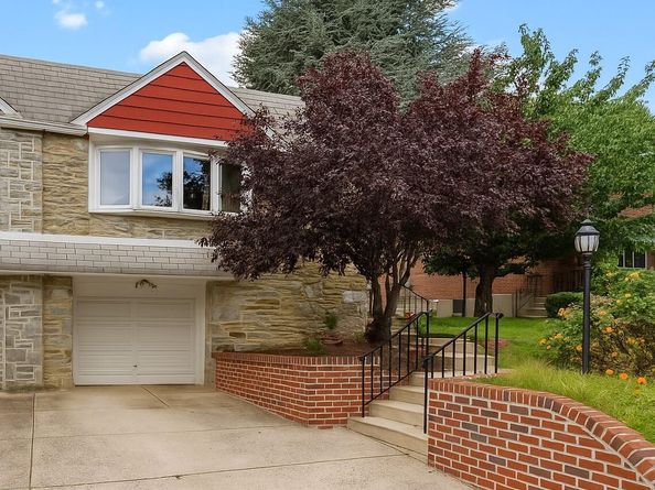 9990 Sandy Road, Philadelphia PA 19115