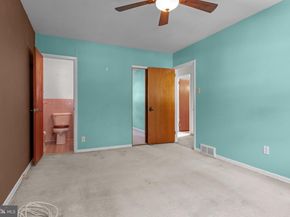 9990 Sandy Road, Philadelphia PA 19115