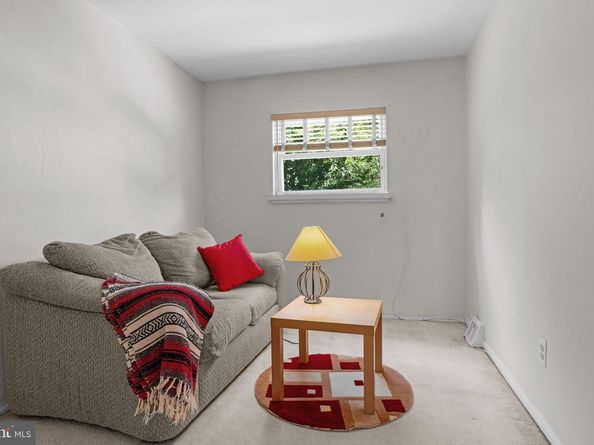 9990 Sandy Road, Philadelphia PA 19115