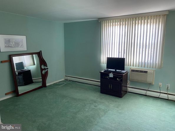 4122 Fairdale Road, Philadelphia PA 19154