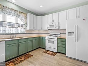 24 Tupelo Lane, Langhorne PA 19047