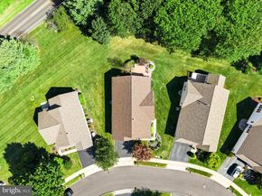 24 Tupelo Lane, Langhorne PA 19047