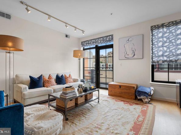 2412 17TH Street NW 301, Washington DC 20009