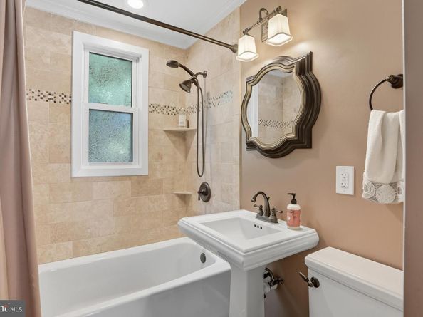 2908 Monroe Place, Falls Church VA 22042