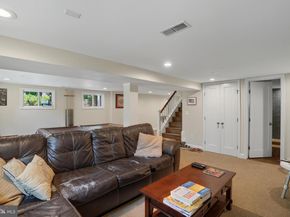 2908 Monroe Place, Falls Church VA 22042