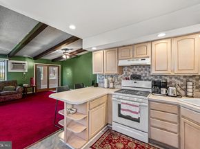 11008 Proctor Road, Philadelphia PA 19116